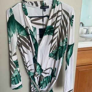 New JLUXLABEL tropical print short wrap romper